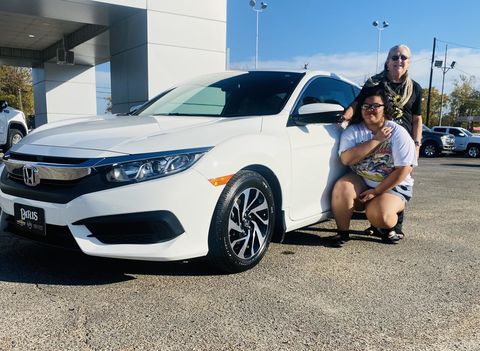 BILLIE                         from POWDERLY                      , TX        