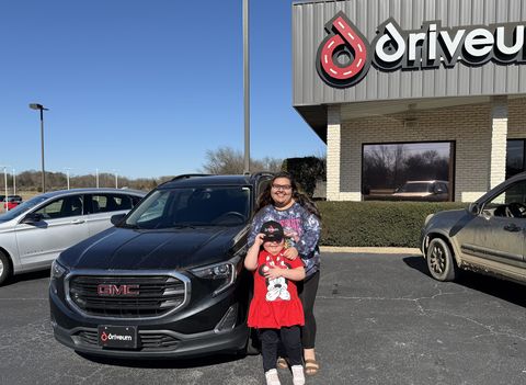 LYLE                           from PARIS                         , TX        