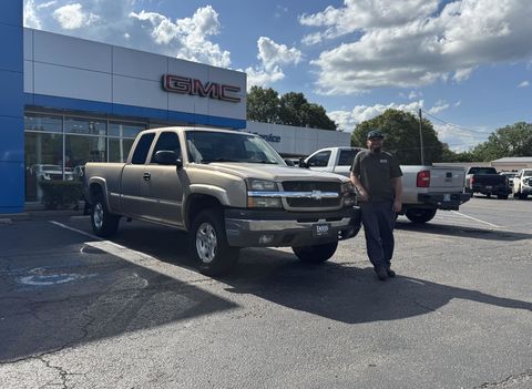 MARCUS from BLOSSOM, TX