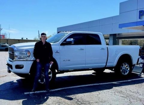 LACY from BROKEN BOW, OK