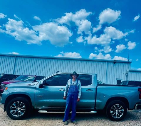 GRADY from POWDERLY, TX