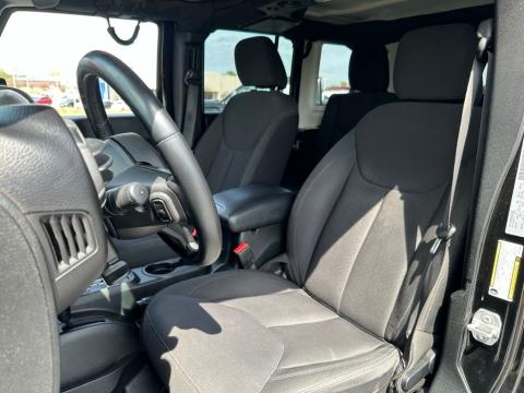 Pre-Owned Black Clearcoat 2017 Jeep Wrangler Unlimited Sport 4WD - photo 13 - Stock #X2443