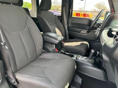 Pre-Owned Black Clearcoat 2017 Jeep Wrangler Unlimited Sport 4WD - photo 17 - Stock #X2443