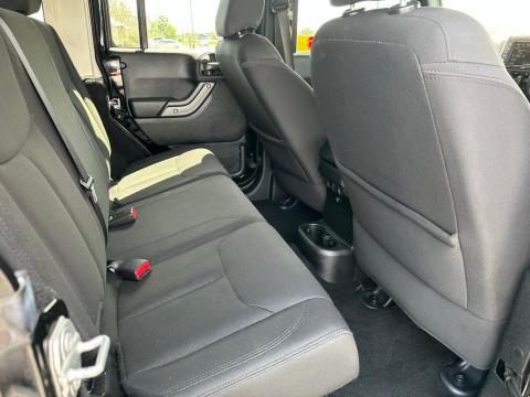 Pre-Owned Black Clearcoat 2017 Jeep Wrangler Unlimited Sport 4WD - photo 18 - Stock #X2443