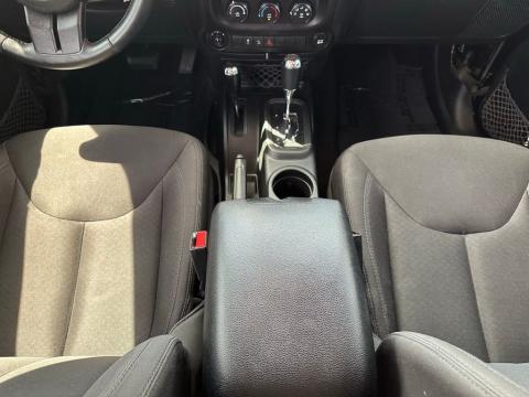 Pre-Owned Black Clearcoat 2017 Jeep Wrangler Unlimited Sport 4WD - photo 21 - Stock #X2443