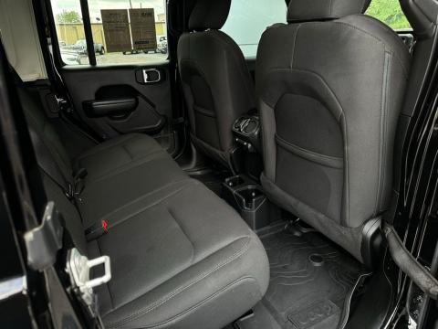 Pre-Owned Black Clearcoat 2023 Jeep Wrangler High Tide 4WD - photo 17 - Stock #260779A