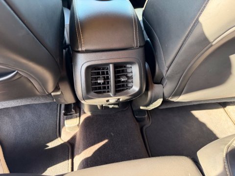 Pre-Owned Granite Crystal Metallic Clearcoat 2018 Jeep Cherokee Latitude Plus FWD - photo 23 - Stock #X2578
