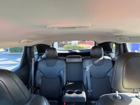 Pre-Owned Granite Crystal Metallic Clearcoat 2018 Jeep Cherokee Latitude Plus FWD - photo 27 - Stock #X2578