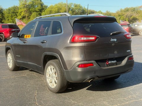 Pre-Owned Granite Crystal Metallic Clearcoat 2018 Jeep Cherokee Latitude Plus FWD - photo 7 - Stock #X2578