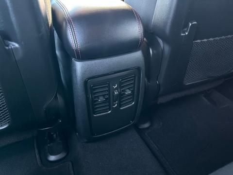 Certified Pre-Owned DB Black Crystal Clearcoat 2023 Dodge Durango GT RWD - photo 22 - Stock #260155B
