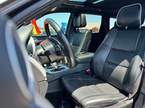 Pre-Owned Granite Crystal Metallic Clearcoat 2016 Jeep Grand Cherokee Overland 4WD - photo 15 - Stock #X2516