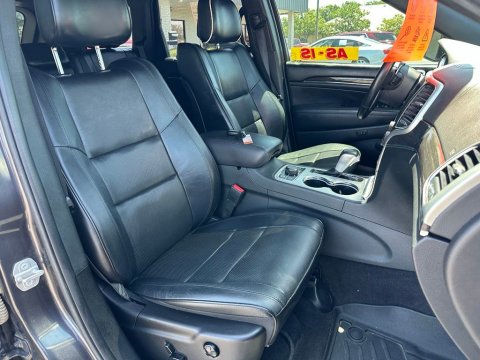 Pre-Owned Granite Crystal Metallic Clearcoat 2016 Jeep Grand Cherokee Overland 4WD - photo 19 - Stock #X2516
