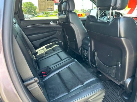 Pre-Owned Granite Crystal Metallic Clearcoat 2016 Jeep Grand Cherokee Overland 4WD - photo 20 - Stock #X2516