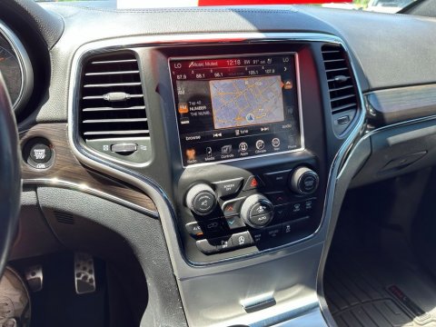 Pre-Owned Granite Crystal Metallic Clearcoat 2016 Jeep Grand Cherokee Overland 4WD - photo 26 - Stock #X2516
