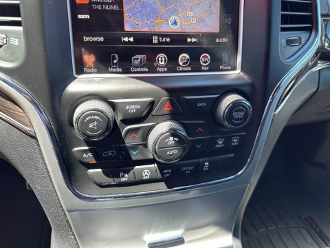 Pre-Owned Granite Crystal Metallic Clearcoat 2016 Jeep Grand Cherokee Overland 4WD - photo 27 - Stock #X2516