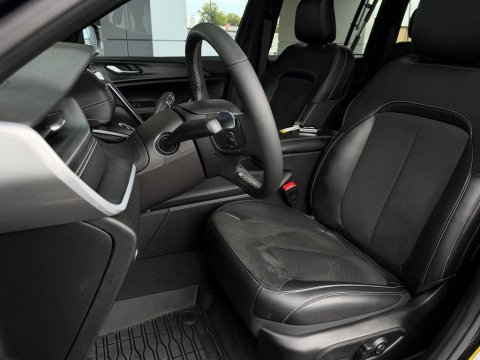 Pre-Owned Diamond Black Crystal Pearlcoat 2025 Jeep Grand Cherokee Altitude X 4WD - photo 13 - Stock #261270A