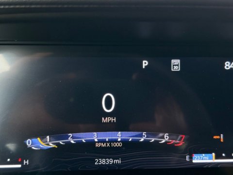 Pre-Owned Diamond Black Crystal Pearlcoat 2025 Jeep Grand Cherokee Overland 4WD - photo 22 - Stock #261021A