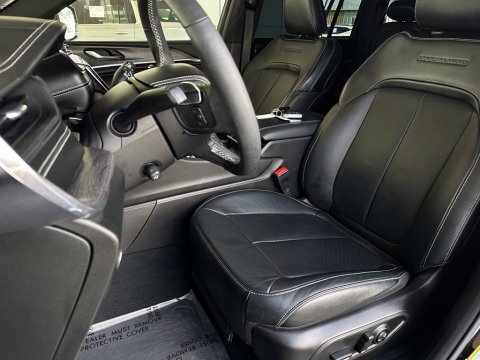 Pre-Owned Diamond Black Crystal Pearlcoat 2025 Jeep Grand Cherokee Overland 4WD - photo 13 - Stock #261021A