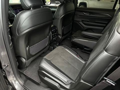 Pre-Owned Baltic Gray Metallic Clearcoat 2025 Jeep Grand Cherokee L Altitude X RWD - photo 15 - Stock #260820A