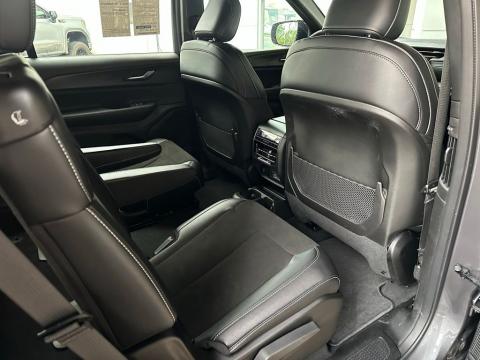 Pre-Owned Baltic Gray Metallic Clearcoat 2025 Jeep Grand Cherokee L Altitude X RWD - photo 18 - Stock #260820A