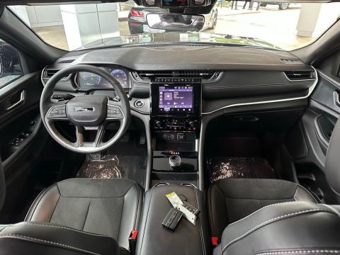 Pre-Owned Baltic Gray Metallic Clearcoat 2025 Jeep Grand Cherokee L Altitude X RWD - photo 20 - Stock #260820A