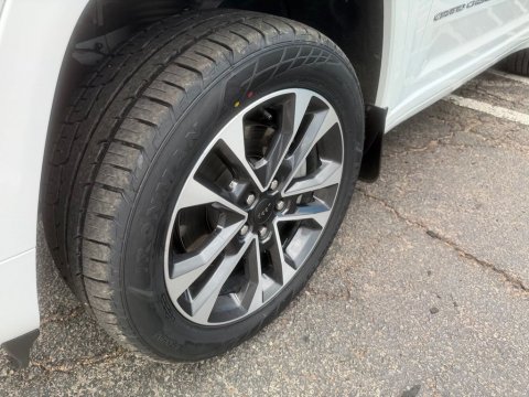 Certified Pre-Owned Bright White Clearcoat 2024 Jeep Grand Cherokee L Overland 4WD - photo 10 - Stock #261311A