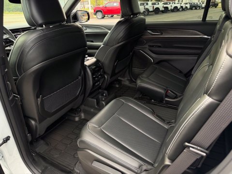 Certified Pre-Owned Bright White Clearcoat 2024 Jeep Grand Cherokee L Overland 4WD - photo 18 - Stock #261311A