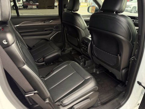 Certified Pre-Owned Bright White Clearcoat 2024 Jeep Grand Cherokee L Overland 4WD - photo 21 - Stock #261311A