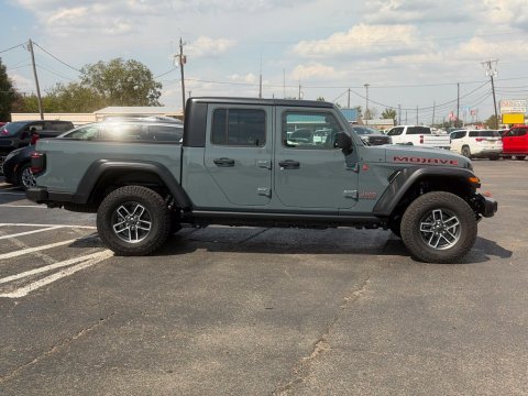 Pre-Owned Anvil Clearcoat 2026 Jeep Gladiator Mojave 4WD - photo 5 - Stock #A1105