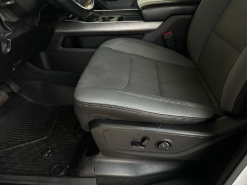 Pre-Owned Bright White Clearcoat 2020 Ram 1500 Big Horn/Lone Star RWD - photo 12 - Stock #B5596