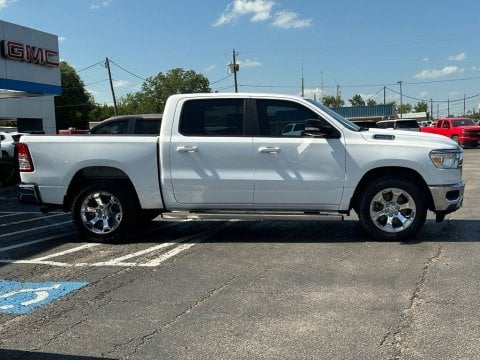 Pre-Owned Bright White Clearcoat 2022 Ram 1500 Big Horn/Lone Star 4WD - photo 4 - Stock #261167A