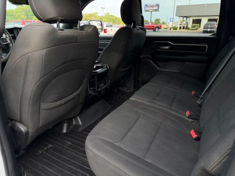 Pre-Owned Bright White Clearcoat 2019 Ram 1500 Big Horn/Lone Star 4WD - photo 15 - Stock #X2561