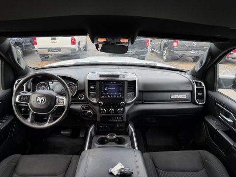 Pre-Owned Bright White Clearcoat 2019 Ram 1500 Big Horn/Lone Star 4WD - photo 20 - Stock #X2561