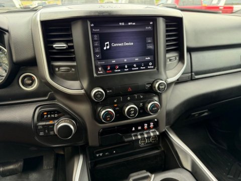 Pre-Owned Bright White Clearcoat 2019 Ram 1500 Big Horn/Lone Star 4WD - photo 24 - Stock #X2561