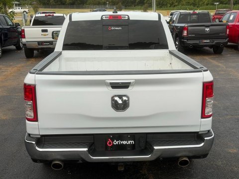 Pre-Owned Bright White Clearcoat 2019 Ram 1500 Big Horn/Lone Star 4WD - photo 6 - Stock #X2561