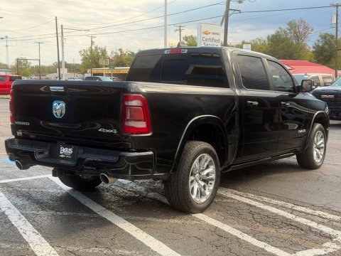 Pre-Owned Diamond Black Crystal Pearlcoat 2021 Ram 1500 Laramie 4WD - photo 7 - Stock #261250A