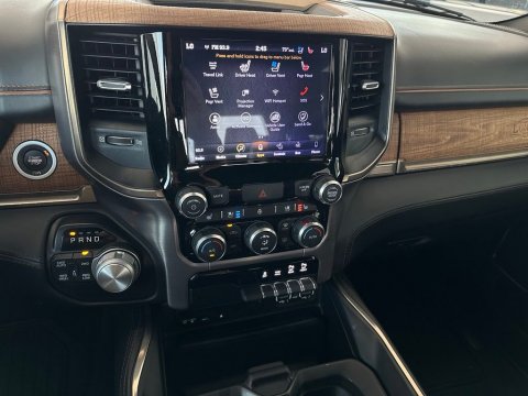 Pre-Owned Diamond Black Crystal Pearlcoat 2019 Ram 1500 Limited 4WD - photo 24 - Stock #A1080