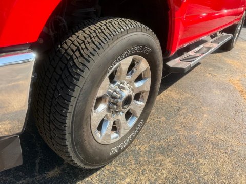 Pre-Owned Race Red 2019 Ford F-250SD Lariat 4WD - photo 9 - Stock #X2529