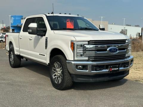  Pre-Owned 2019 Ford F-250SD Lariat Stock#X2403 White Platinum 