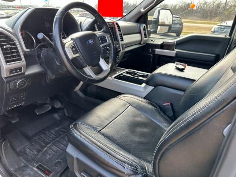 Pre-Owned White Platinum Clearcoat Metallic 2019 Ford F-250SD Lariat 4WD - photo 11 - Stock #X2403