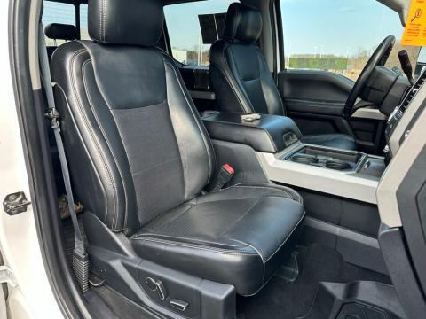 Pre-Owned White Platinum Clearcoat Metallic 2019 Ford F-250SD Lariat 4WD - photo 19 - Stock #X2403