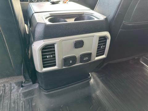 Pre-Owned White Platinum Clearcoat Metallic 2019 Ford F-250SD Lariat 4WD - photo 23 - Stock #X2403