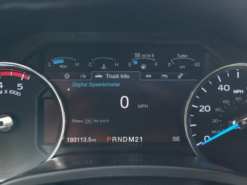 Pre-Owned White Platinum Clearcoat Metallic 2019 Ford F-250SD Lariat 4WD - photo 24 - Stock #X2403