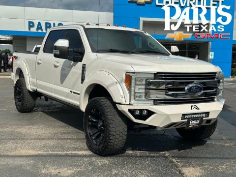 White Platinum Clearcoat Metallic 2017 Ford F-350SD Lariat 4WD for sale in Paris, TX - Stock #A1058