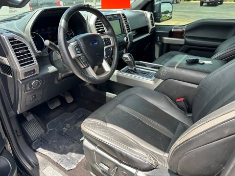 Pre-Owned Tuxedo Black Metallic 2015 Ford F-150 Platinum RWD - photo 11 - Stock #X2505