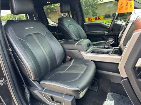 Pre-Owned Tuxedo Black Metallic 2015 Ford F-150 Platinum RWD - photo 18 - Stock #X2505