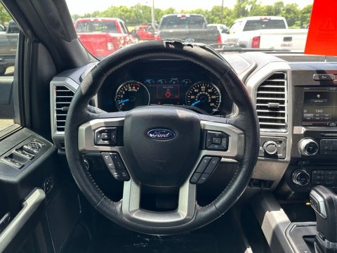 Pre-Owned Tuxedo Black Metallic 2015 Ford F-150 Platinum RWD - photo 20 - Stock #X2505