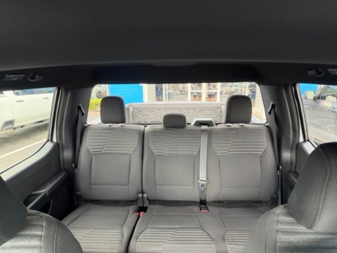 Pre-Owned Oxford White 2023 Ford F-150 XL RWD - photo 27 - Stock #261125A