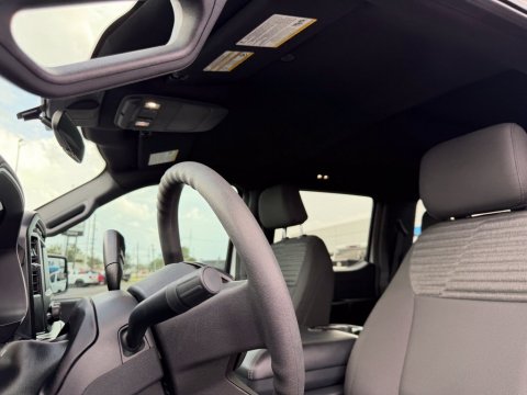 Pre-Owned Oxford White 2023 Ford F-150 XL RWD - photo 17 - Stock #261125A