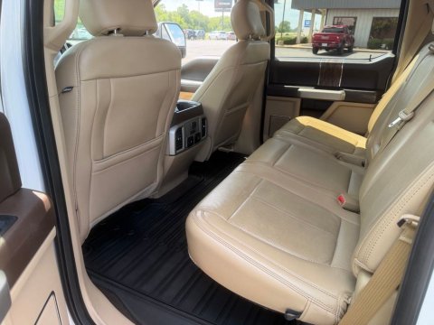 Pre-Owned White Platinum Clearcoat Metallic 2019 Ford F-150 Lariat 4WD - photo 16 - Stock #X2520